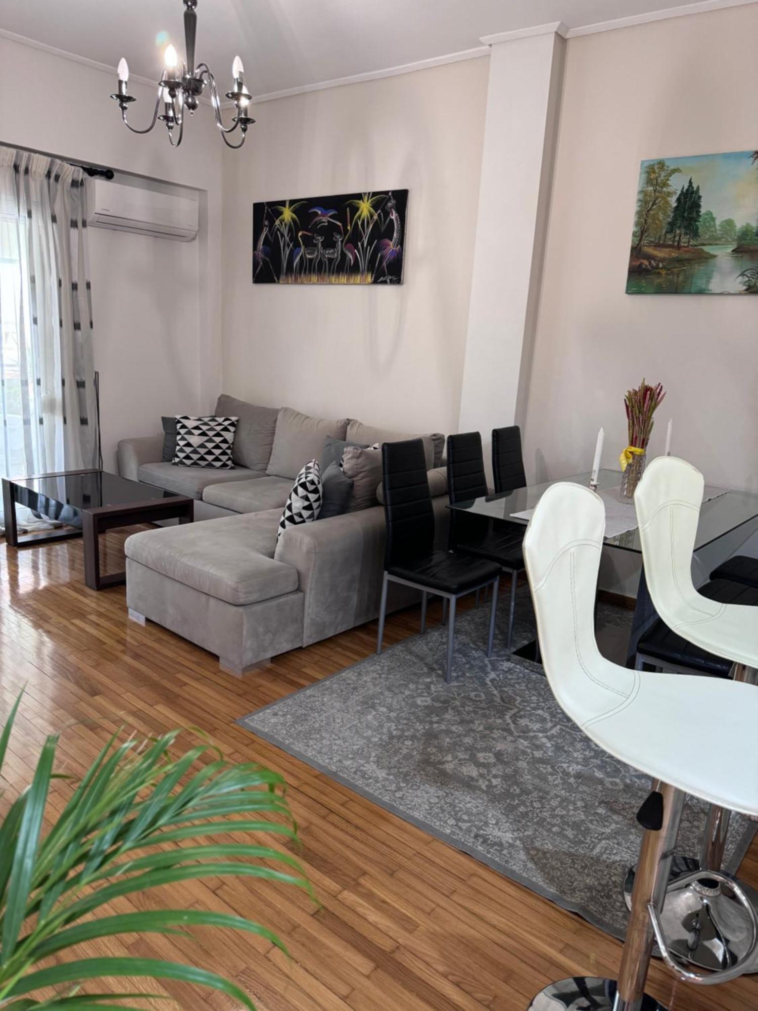 Modern Apartment In Атина Екстериор снимка